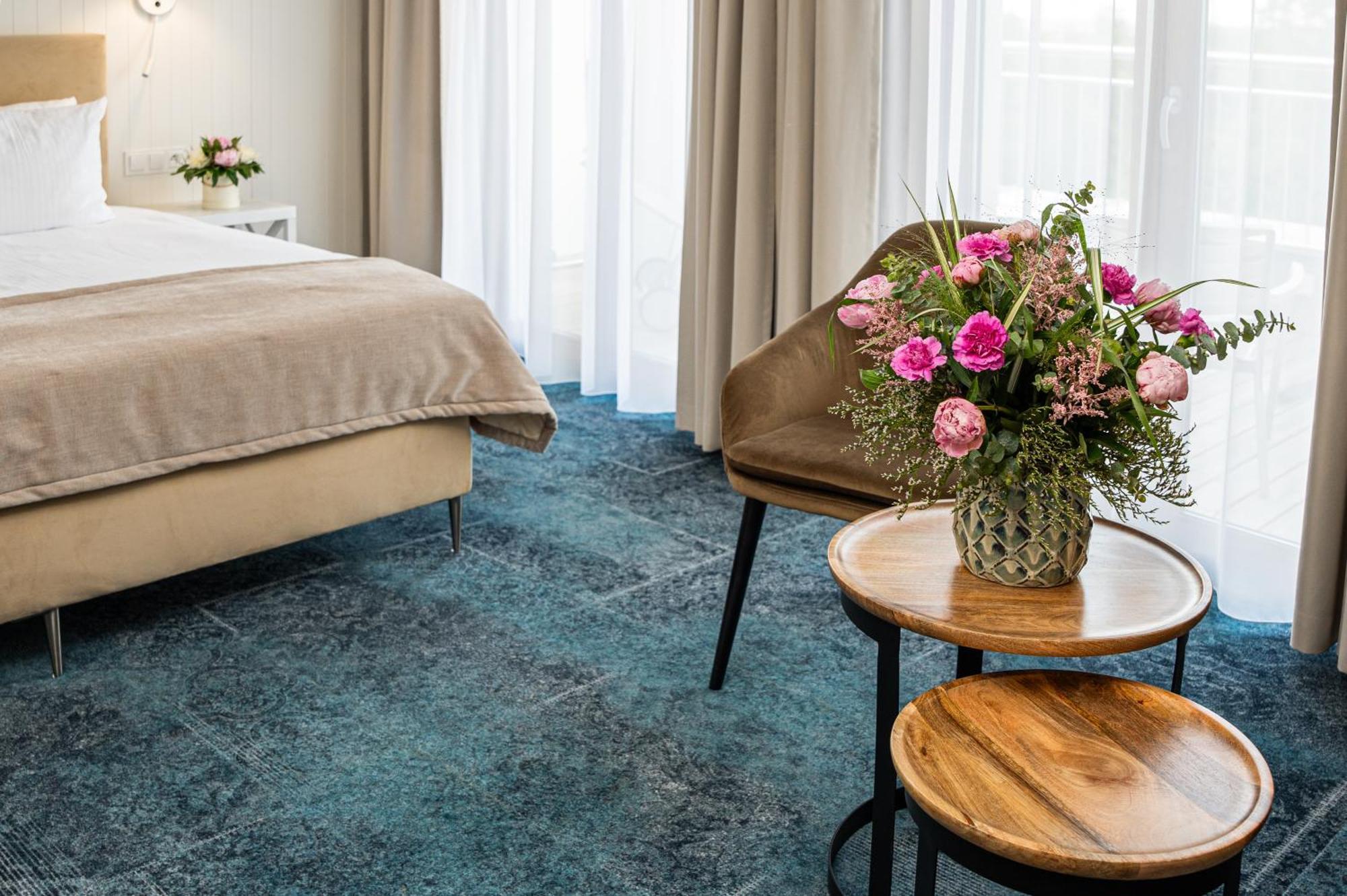 Hotel Szafir Ястшембя-Гура Экстерьер фото
