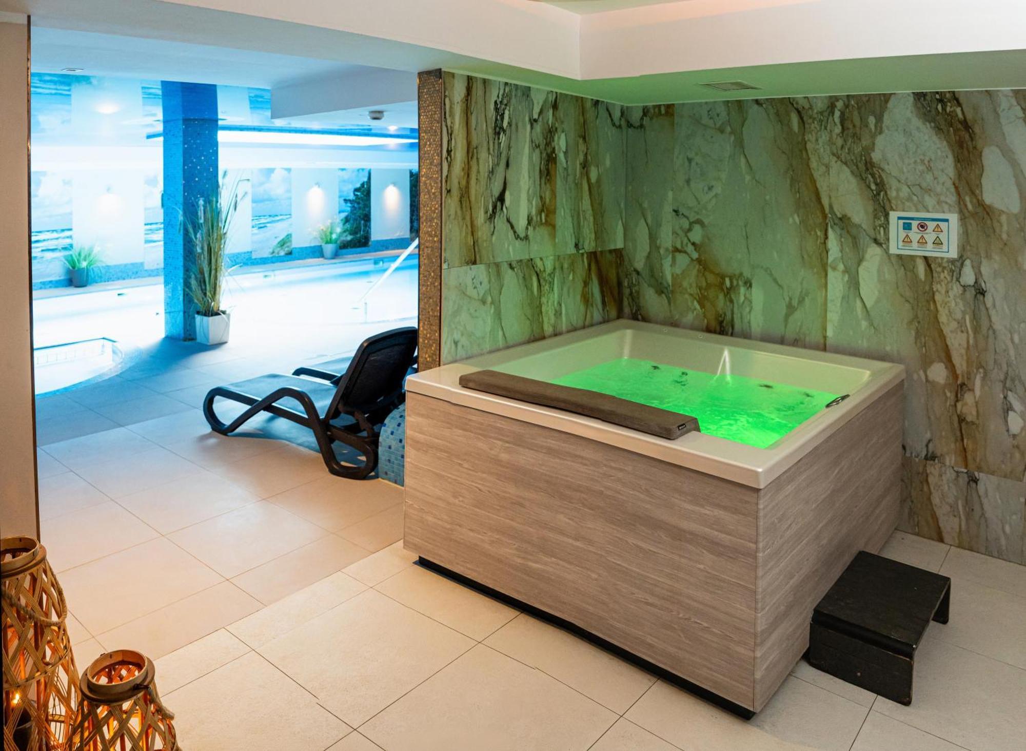 Hotel Szafir Ястшембя-Гура Экстерьер фото